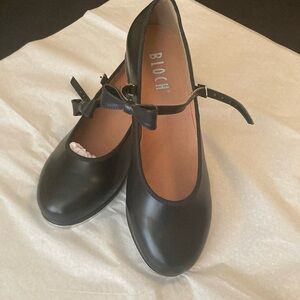 Bloch adult tap shoes